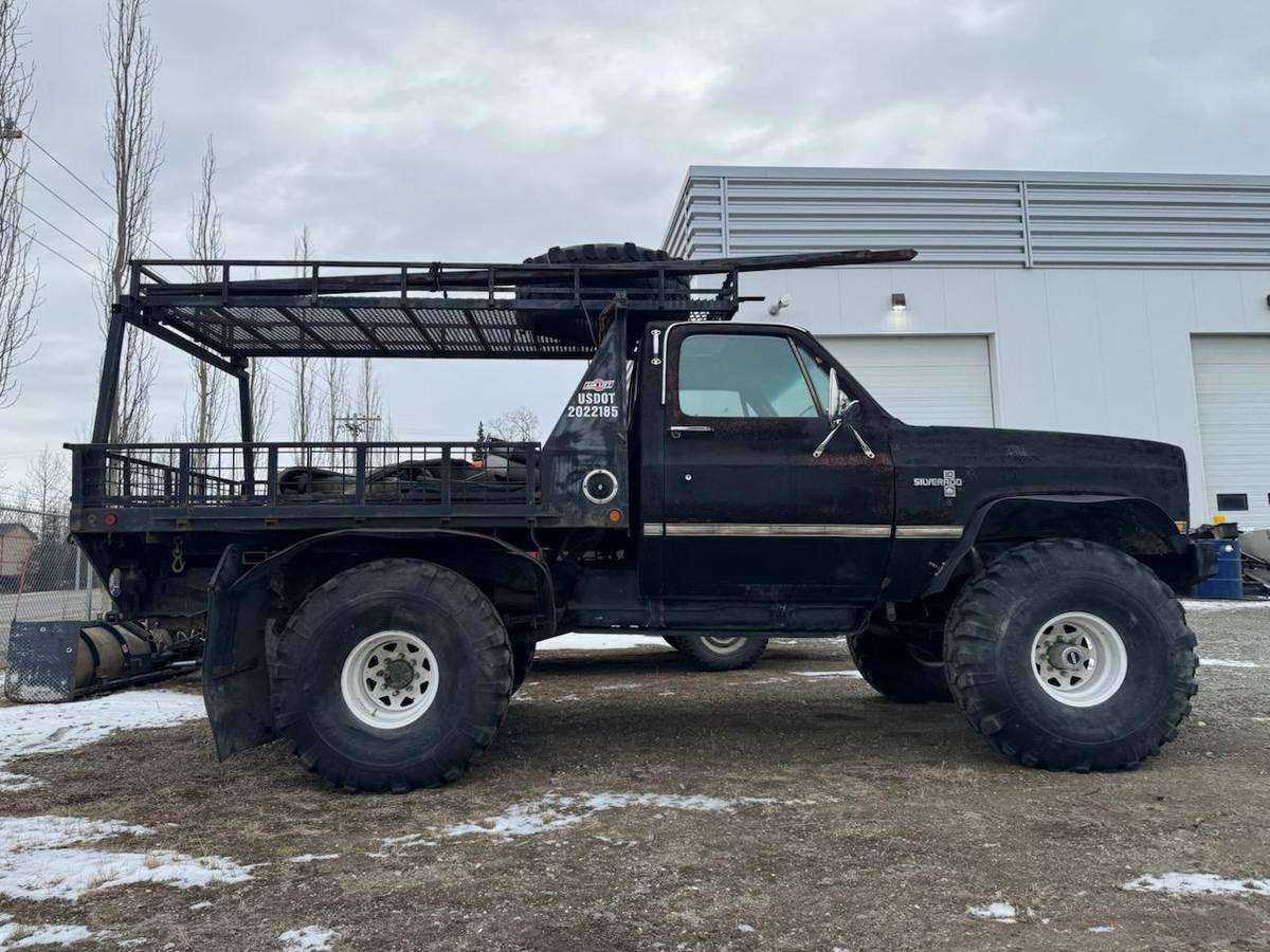 Chevrolet Flatbed diesel  1984 black