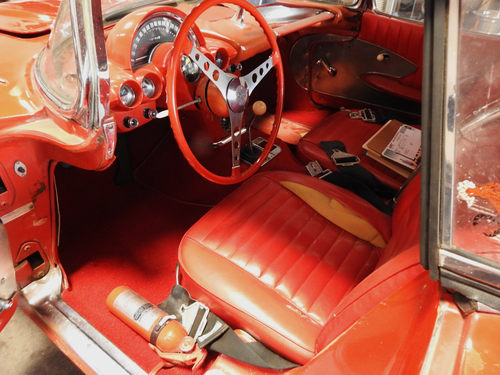 Chevrolet-Fuel-Injected-Corvette-1959-Convertible-Roadster-W-Hardtop-10