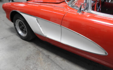 Chevrolet-Fuel-Injected-Corvette-1959-Convertible-Roadster-W-Hardtop-20