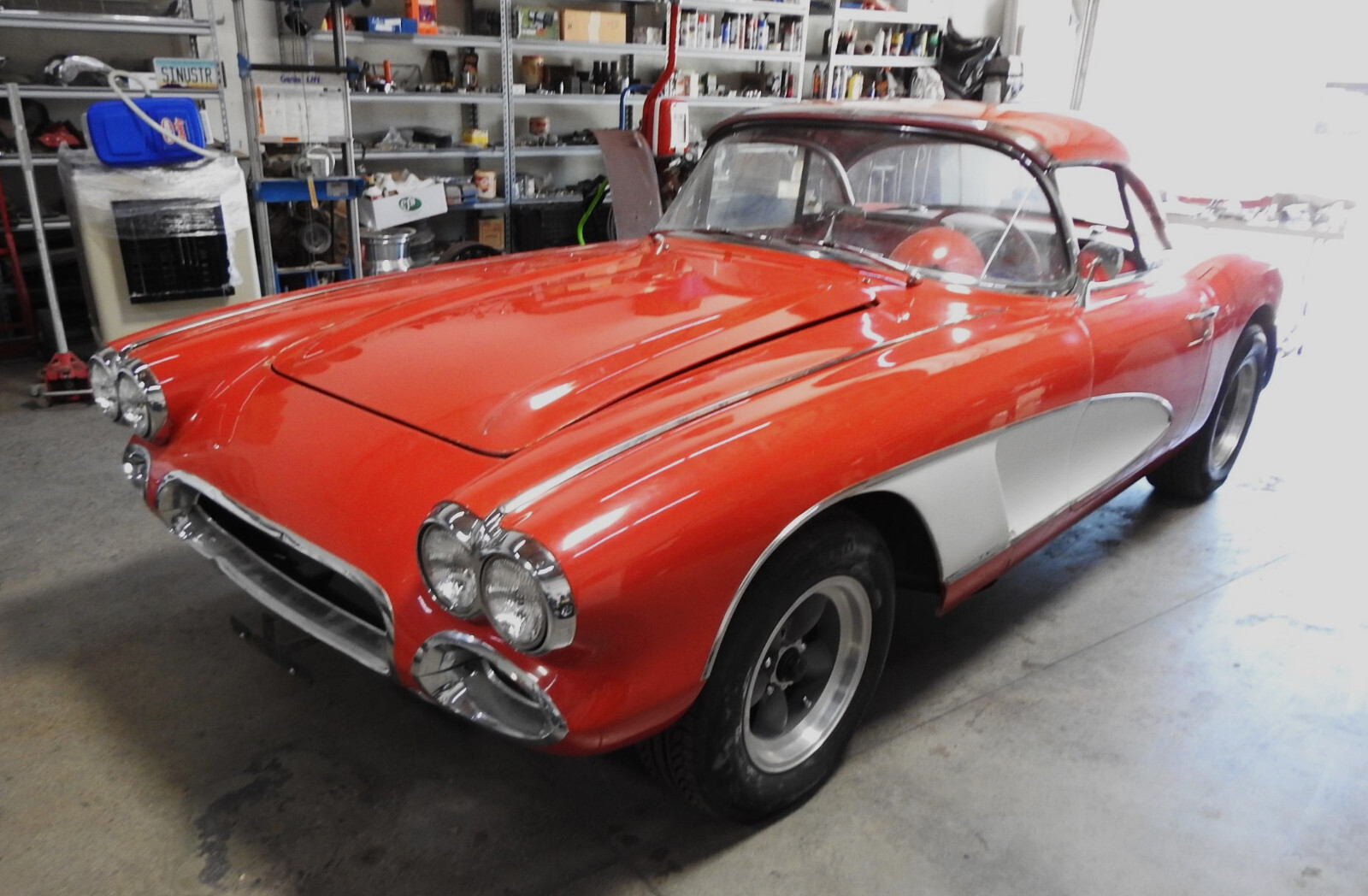 Chevrolet-Fuel-Injected-Corvette-1959-Convertible-Roadster-W-Hardtop