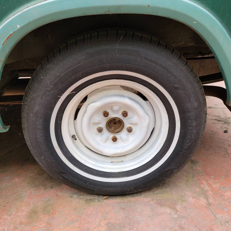 Chevrolet-G10-sportvan-90-1969-green-4