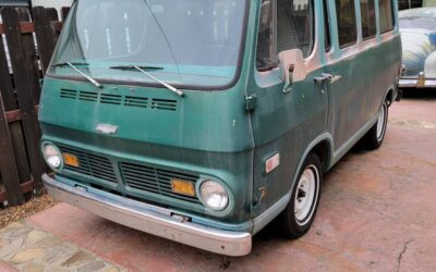Chevrolet G10 sportvan 90  1969 green