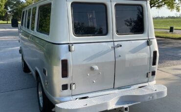 Chevrolet-G10-van-1969-silver-12