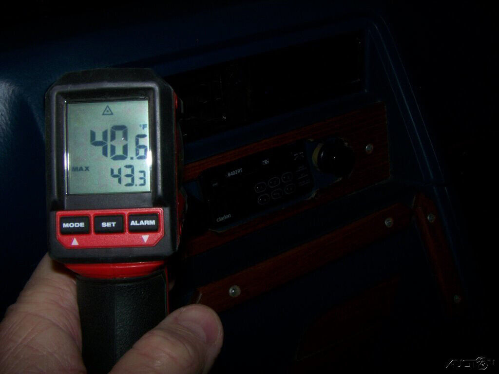 Chevrolet-G20-Van-1981-MinivanVan-10