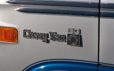 Chevrolet-G20-Van-1981-MinivanVan-11