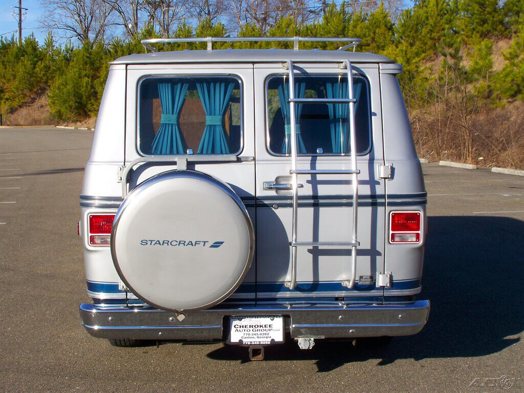 Chevrolet-G20-Van-1981-MinivanVan-18