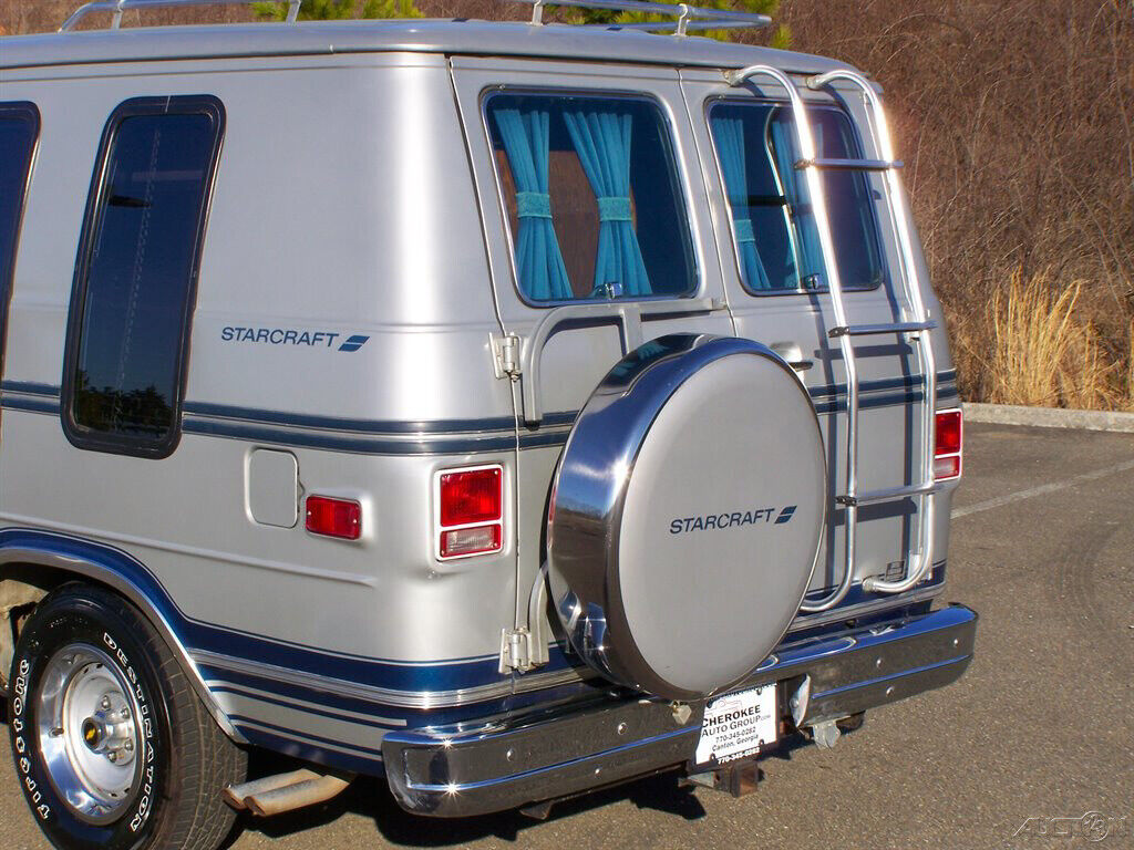 Chevrolet-G20-Van-1981-MinivanVan-22