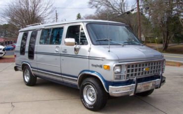 Chevrolet-G20-Van-1981-MinivanVan