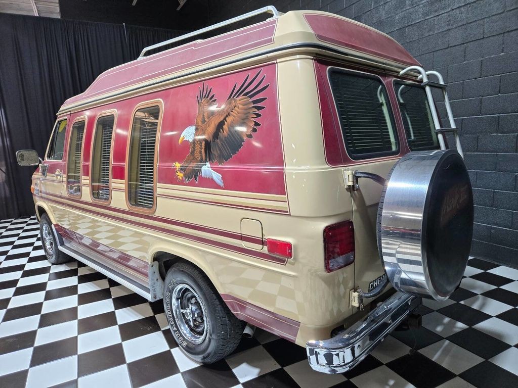 Chevrolet-G20-Van-1988-MinivanVan-2