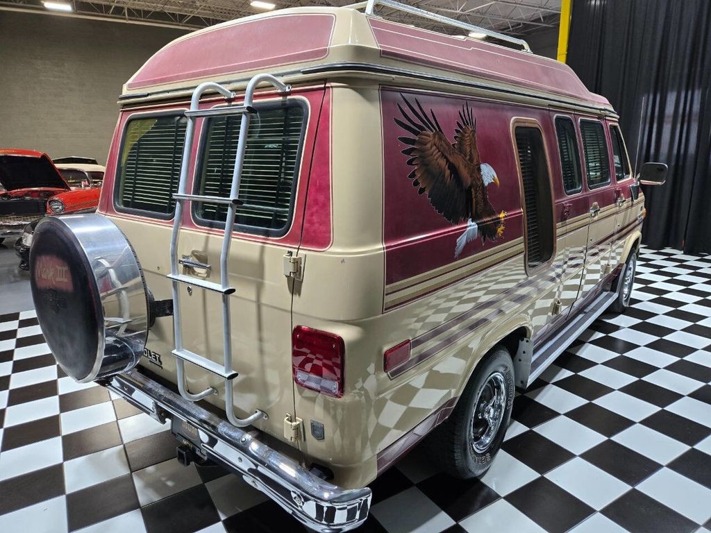 Chevrolet-G20-Van-1988-MinivanVan-6