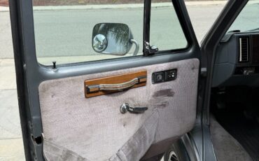 Chevrolet-G20-Van-1988-Van-15