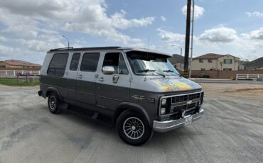 Chevrolet-G20-Van-1988-Van-2