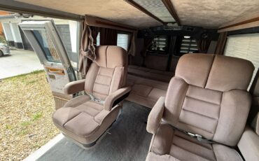 Chevrolet-G20-Van-1988-Van-20