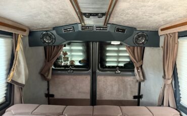 Chevrolet-G20-Van-1988-Van-22