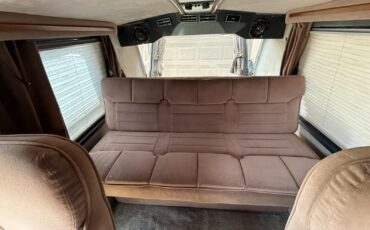 Chevrolet-G20-Van-1988-Van-24