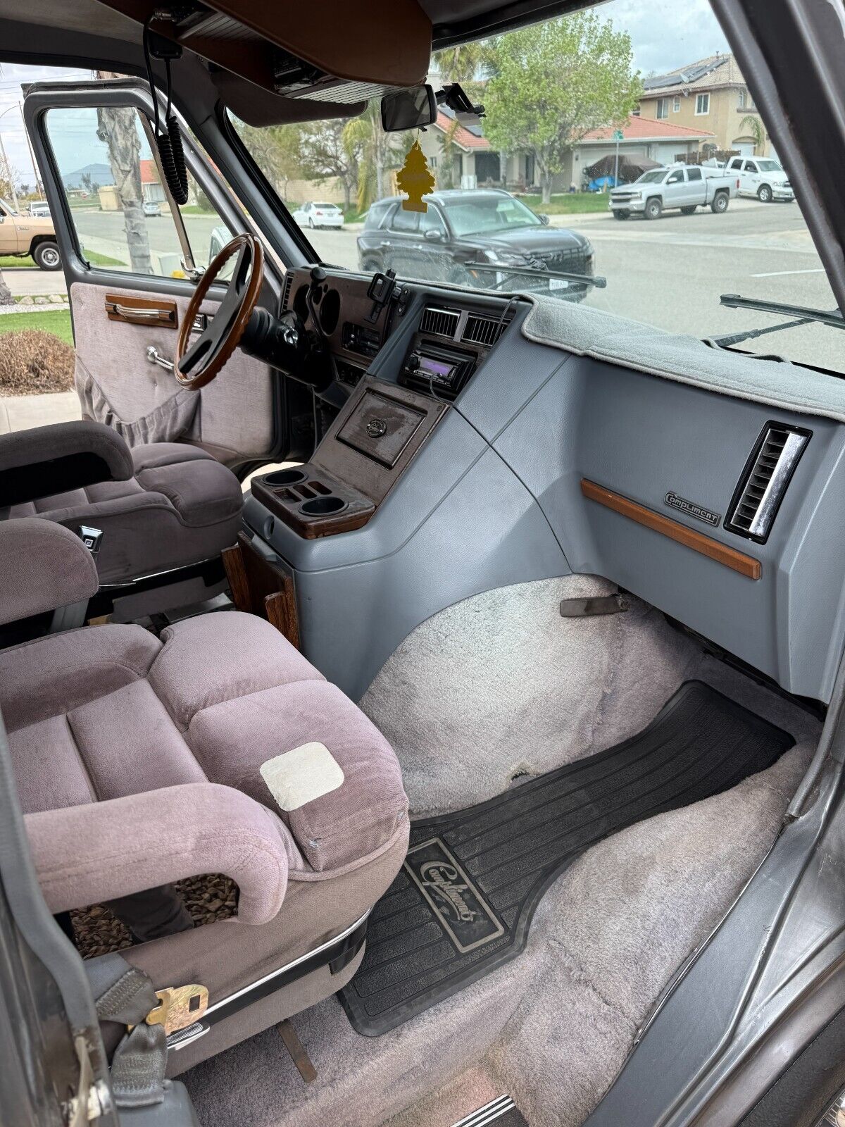 Chevrolet-G20-Van-1988-Van-7