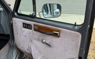 Chevrolet-G20-Van-1988-Van-8