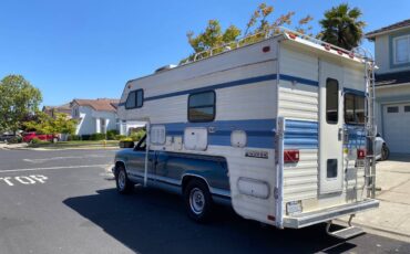 Chevrolet-Gmt-400-34-ton-nominal-1990-blue-2