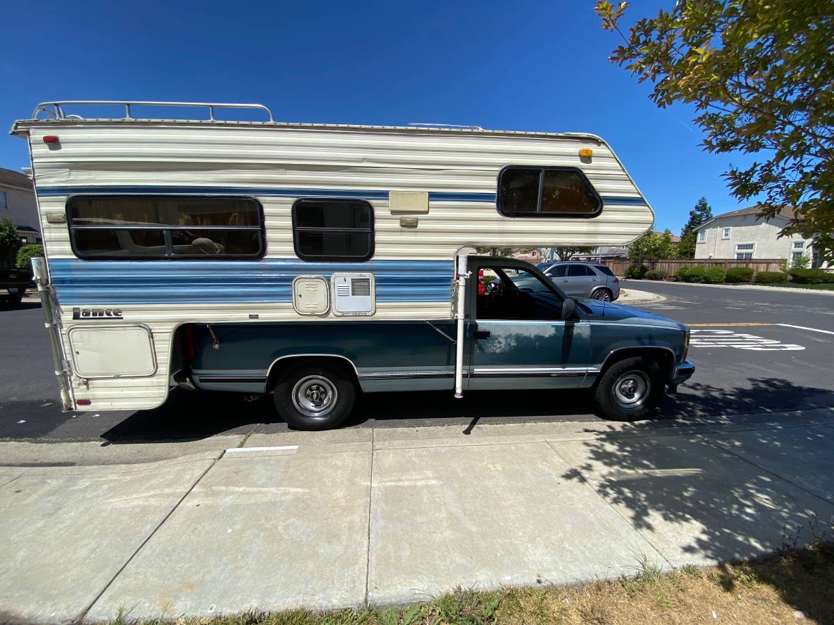 Chevrolet-Gmt-400-34-ton-nominal-1990-blue-5