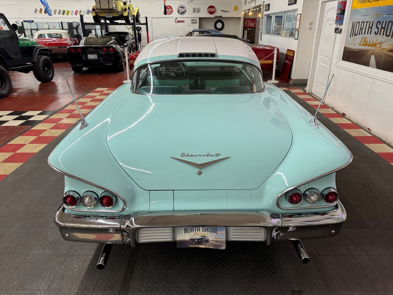 Chevrolet-Impala-1958-2-Door-11