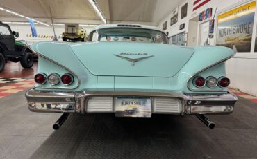 Chevrolet-Impala-1958-2-Door-12