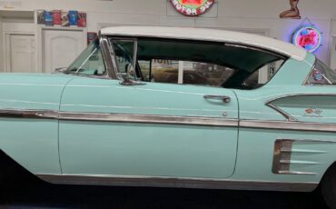 Chevrolet-Impala-1958-2-Door-22