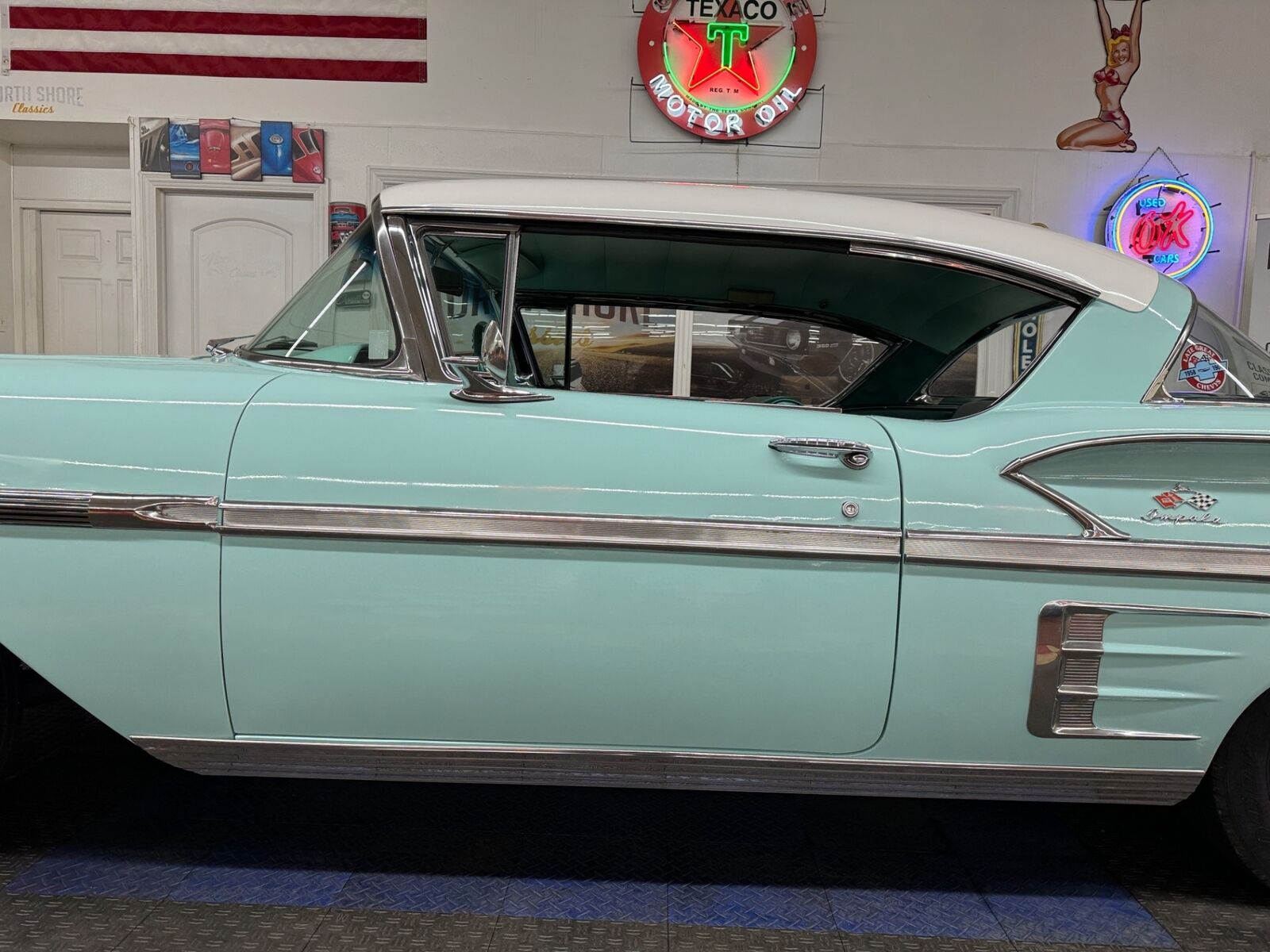 Chevrolet-Impala-1958-2-Door-22