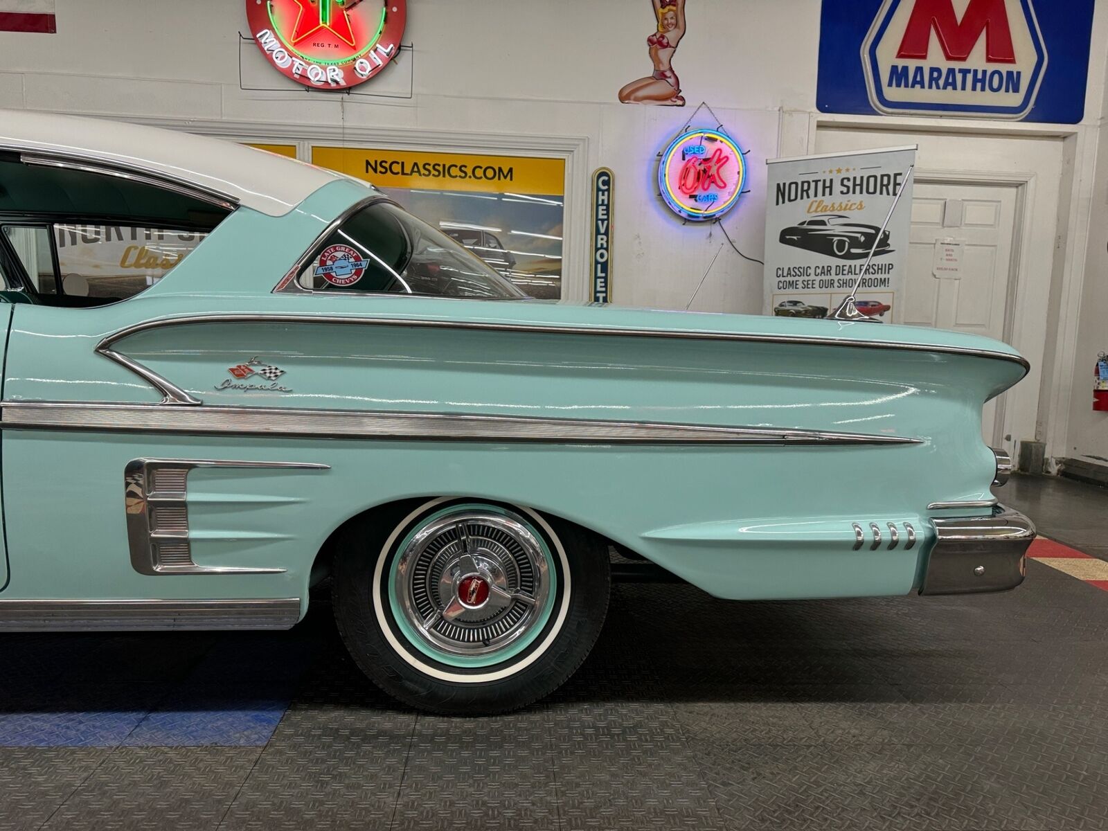 Chevrolet-Impala-1958-2-Door-23