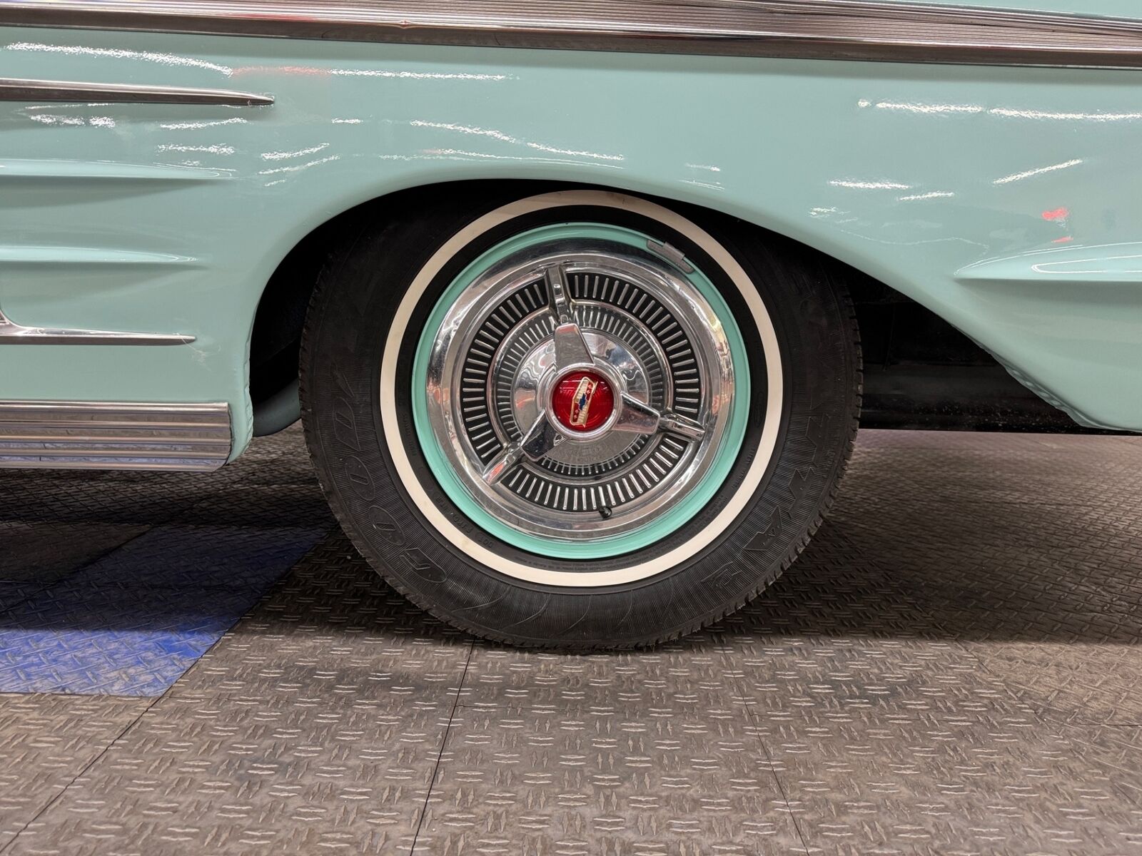 Chevrolet-Impala-1958-2-Door-27