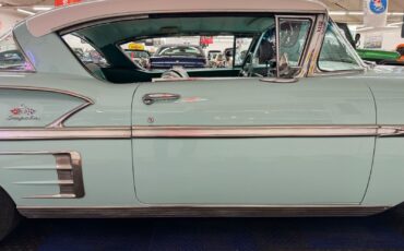 Chevrolet-Impala-1958-2-Door-29