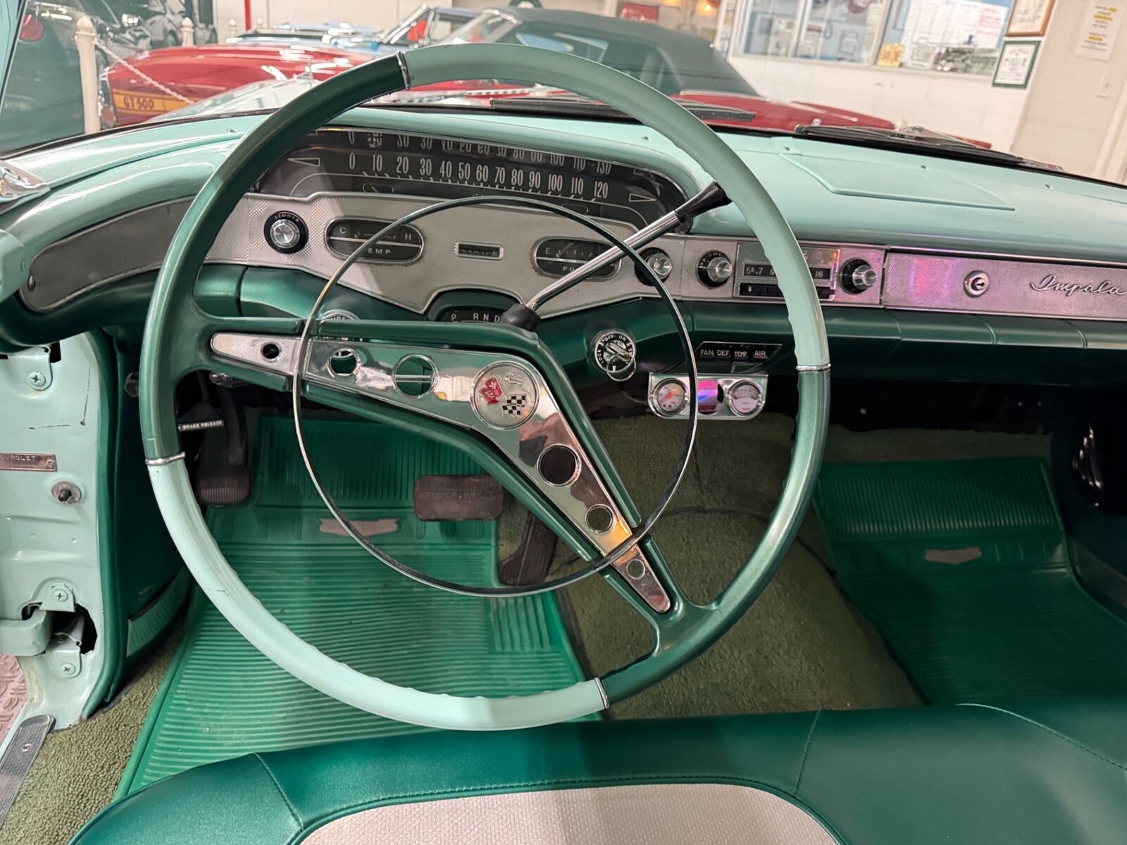 Chevrolet-Impala-1958-2-Door-33