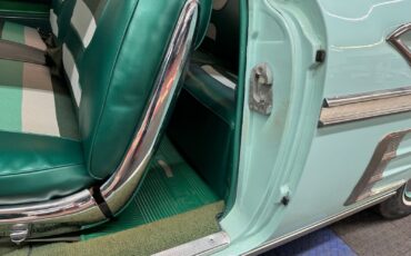 Chevrolet-Impala-1958-2-Door-38