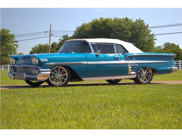 Chevrolet-Impala-1958-Convertible-1
