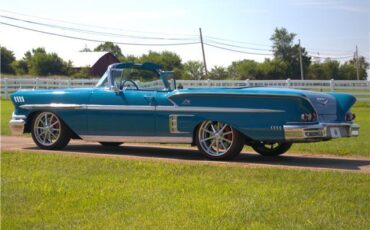 Chevrolet-Impala-1958-Convertible-16
