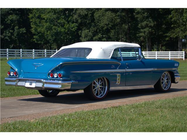Chevrolet-Impala-1958-Convertible-2