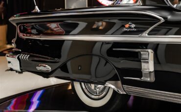 Chevrolet-Impala-1958-Coupe-23