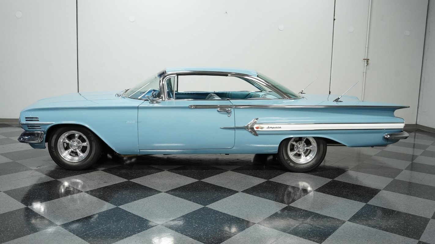 Chevrolet-Impala-1960-Coupe-2