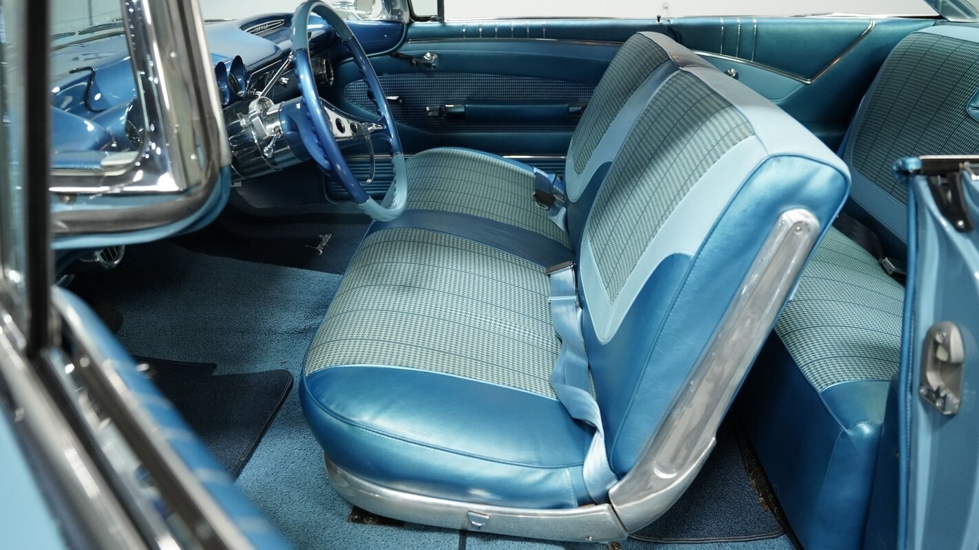 Chevrolet-Impala-1960-Coupe-29
