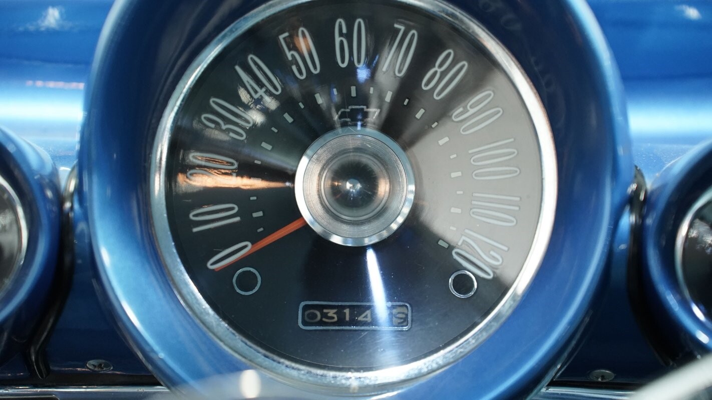 Chevrolet-Impala-1960-Coupe-32