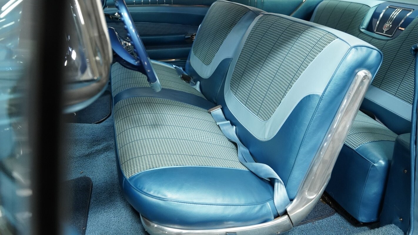 Chevrolet-Impala-1960-Coupe-34