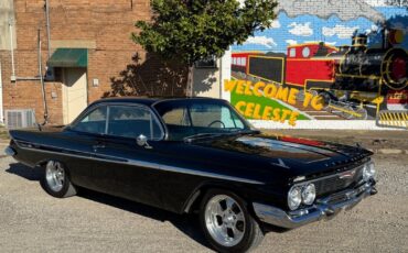Chevrolet-Impala-1961-1