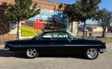 Chevrolet-Impala-1961-21