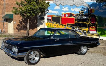 Chevrolet-Impala-1961-22