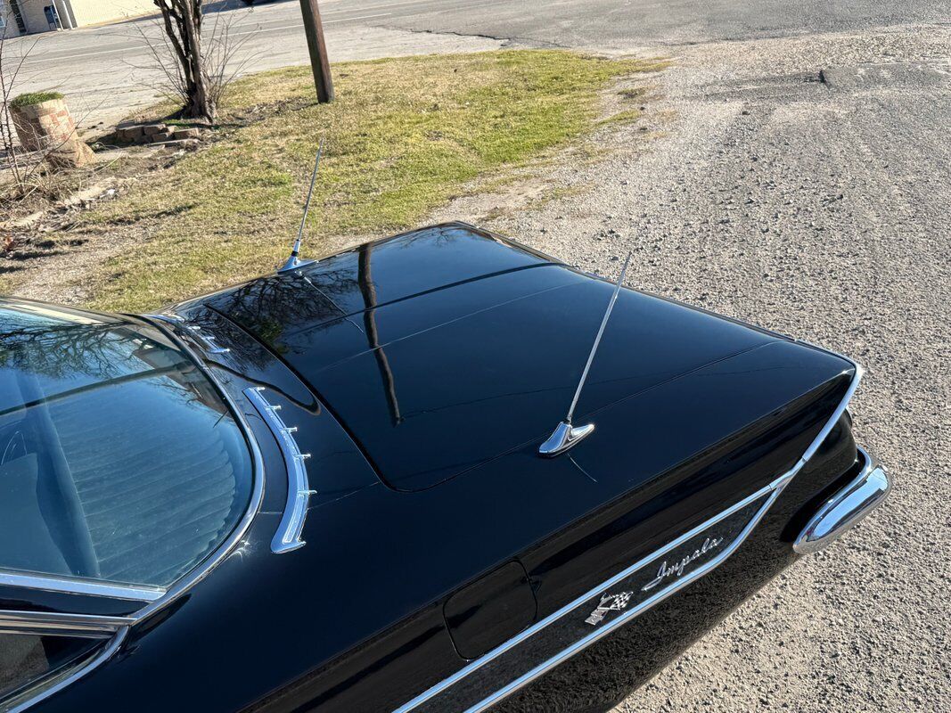 Chevrolet-Impala-1961-23