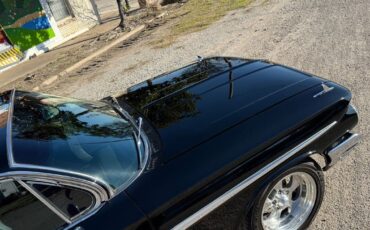 Chevrolet-Impala-1961-30