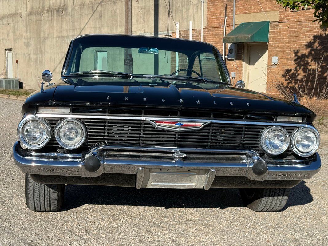 Chevrolet-Impala-1961-34