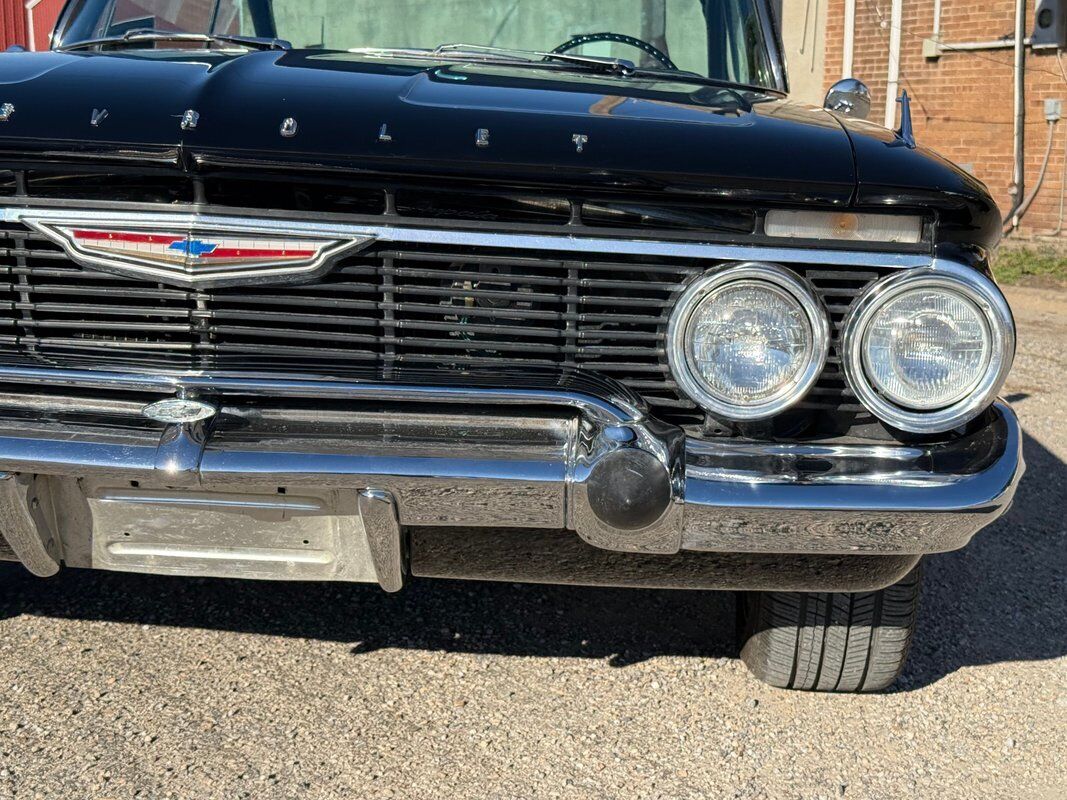 Chevrolet-Impala-1961-36