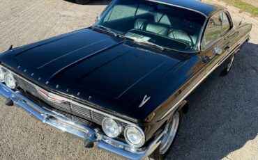 Chevrolet-Impala-1961-37