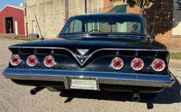 Chevrolet-Impala-1961-4