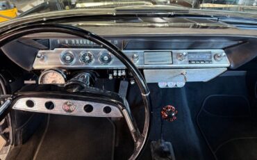 Chevrolet-Impala-1961-9